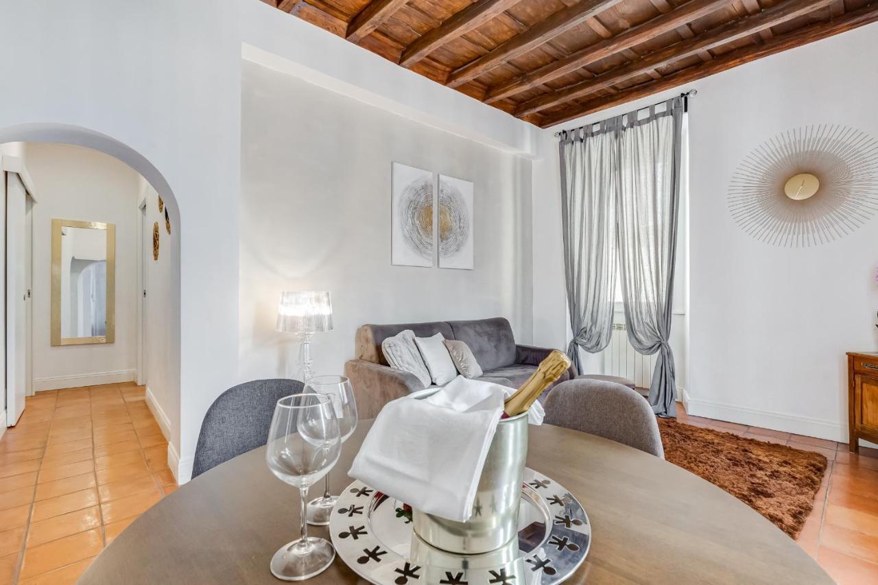 Campo Dei Fiori Royal Orchid Apartment Roma Dış mekan fotoğraf