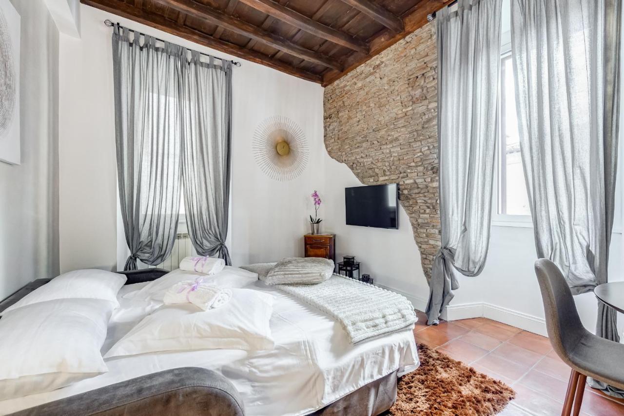 Campo Dei Fiori Royal Orchid Apartment Roma Dış mekan fotoğraf