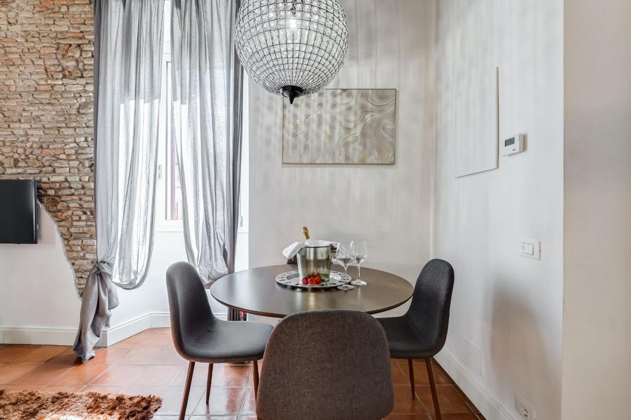 Campo Dei Fiori Royal Orchid Apartment Roma Dış mekan fotoğraf
