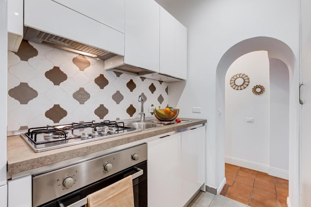 Campo Dei Fiori Royal Orchid Apartment Roma Dış mekan fotoğraf